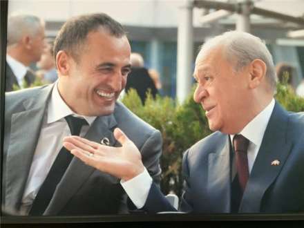 Atilla Kaya MHP-dəki vəzifəsindən istefa verdi