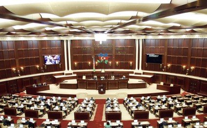 Bəzi dövlət rüsumlarının məbləği kəskin azaldılır - Şad xəbər Bəzi dövlət rüsumlarının məbləği kəskin azaldılır - Şad xəbər