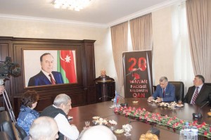 Nərimanov Rayon İcra Hakimiyyətində 20 Yanvar faciəsinin iyirmi yeddinci ildönümü qeyd edilib - Foto  