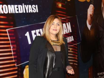  Zülfiyyə: “Kompleksim aktrisalığımı üzə çıxarmağa qoymur” 