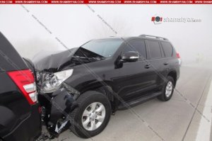 Yüksək vəzifəli məmur bahalı maşını ilə qəzaya düşdü Yüksək vəzifəli məmur bahalı maşını ilə qəzaya düşdü