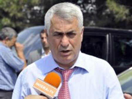 Cavid Qurbanov xalqı prezidentə qarşı qaldırır: işsizlər batalyonu yetişir - Faktlar