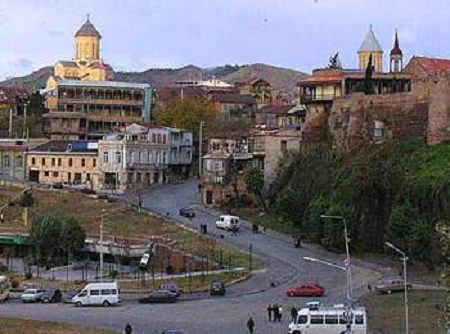 Bu ölkədə azərbaycanlılar etiraza qalxdı