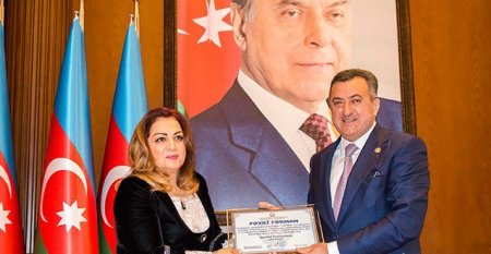 Nərimanov rayon icra başçısı Abdin Fərzəliyev hesabat verdi - FOTOLAR