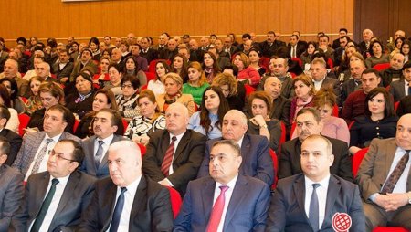 Nərimanov rayon icra başçısı Abdin Fərzəliyev hesabat verdi - FOTOLAR