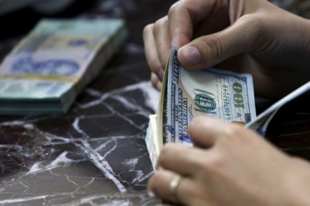 Dolların sabaha olan məzənnəsi açıqlanıb