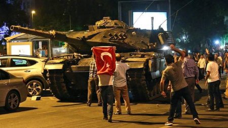 Türkiyədə ikinci çevriliş cəhdi: 800 əsgər hazır vəziyyətdə...