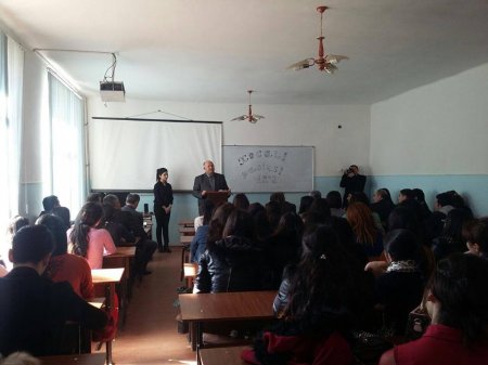 Gəncə Dövlət Universitetinin Fizika və texniki fənlər fakultəsində Xocalı soyqırımına həsr edilmiş tədbir keçirildi- FOTOLAR