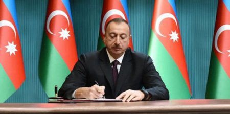 Prezident qəbul imtahanları ilə bağlı mühüm SƏRƏNCAM imzaladı