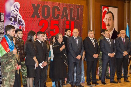 Nərimanov rayon İcra Hakimiyyətində  Xocalı soyqırımının 25-ci ildönümünə həsr olunmuş anım tədbiri keçirilib