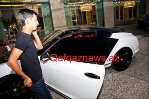 "Qaçqınkom" sədri Əli Həsənovun nəvəsinin bahalı maşınları və qadınları sosial şəbəkələrdə rekord qırır – FOTOLAR