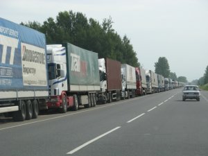 Azərbaycan məhsullarının Rusiyaya keçirilməsində problemlər yaranıb Azərbaycan məhsullarının Rusiyaya keçirilməsində problemlər yaranıb