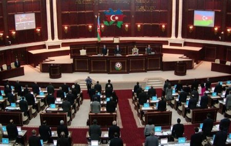 Bələdiyyələrlə bağlı iki qanun dəyişdirilir