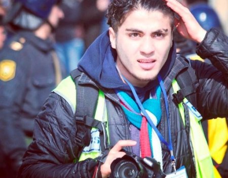 Tanınmış blogger Mehman Hüseynov məhkəmə zalında həbs edildi 