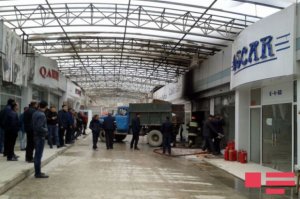 “Binə” ticarət mərkəzində yanğın söndürüldü
