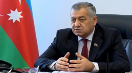 Vahid Əhmədov: “Onsuz da hamı bilir ki, banklar kimindir”