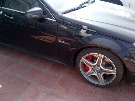 Azərbaycanlı milyarder övladlarının dəbdəbəli həyat tərzi - FOTOLAR Azərbaycanlı milyarder övladlarının dəbdəbəli həyat tərzi - FOTOLAR