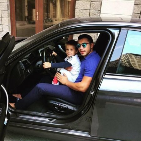 Azərbaycanlı milyarder övladlarının dəbdəbəli həyat tərzi - FOTOLAR Azərbaycanlı milyarder övladlarının dəbdəbəli həyat tərzi - FOTOLAR