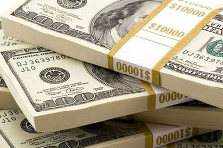 Dünya bazarında bahalaşan dollar Bakıda ucuzlaşır