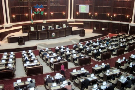 Deputat: “Məmur sahibkarlığının qarşısını almasaq, inkişaf mümkün olmayacaq” Deputat: “Məmur sahibkarlığının qarşısını almasaq, inkişaf mümkün olmayacaq”