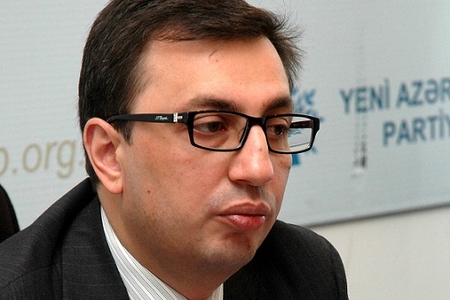 Rüfət Aslanlı QHT sektorunun fəaliyyətinə süni əngəllər törədir 