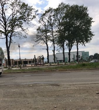 İcra başçısı hara baxır? - BAYRAQ meydanında, BAYRAĞımız ayaqlar altına düşdü -FOTOLAR 