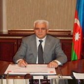 Azərbaycan Texnologiya Universitetində rektor təhsil ocağına nəzarəti itirib - Dava düşdü, tələbə bıçaqlandı