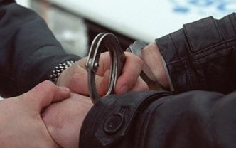 Mağazadan seyf oğurlayanları Xəzər polisi yaxaladı