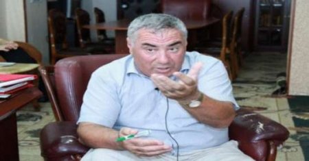 Hafiz Hacıyev: "Heydər Əsədov bacardığı hər şeyi edir ki, prezident İlham Əliyevi nüfuzdan salsın" Hafiz Hacıyev: "Heydər Əsədov bacardığı hər şeyi edir ki, prezident İlham Əliyevi nüfuzdan salsın"