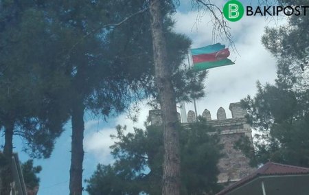 İcra başçısının müavini işdən azad edildi - Bayrağın cırılmasına görə İcra başçısının müavini işdən azad edildi - Bayrağın cırılmasına görə