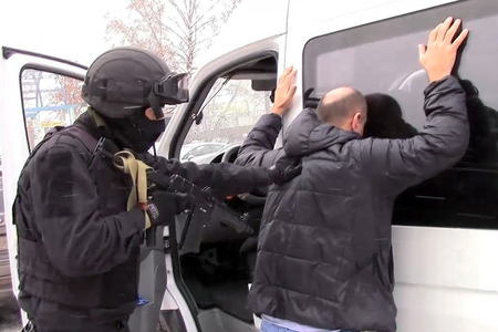 Türkiyədə terror planlayan altı nəfər saxlanılıb Türkiyədə terror planlayan altı nəfər saxlanılıb