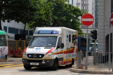 DYP bunu da etdi - Ağır xəstə aparan ambulansı 310 manat cərimələdi 