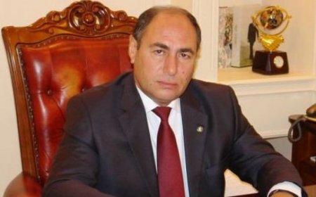 İcra başçısı şəhid ailəsinə polis göndərdi: “Qəbula gəlsən, tutacağıq”