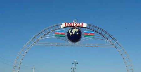 İMİŞLİDƏ BƏLƏDİYYƏ SƏDRİ PREZİDENT-in ŞƏKLİ OLAN QƏZETİ BAŞ REDAKTORUN SİFƏTİNƏ ÇIRPDI