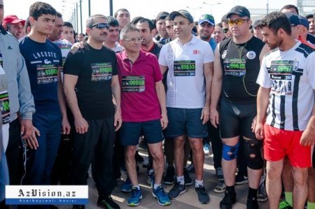 Arzu Əliyeva, Mədət Quliyev və Yaqub Eyyubov "Bakı Marafonu"nda qaçdılar - FOTOLAR 