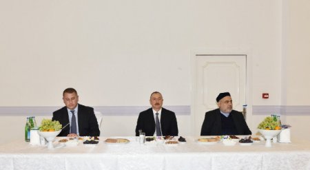 İlham Əliyev Rəfiqə Əliyevanın hüzr mərasimində iştirak edib