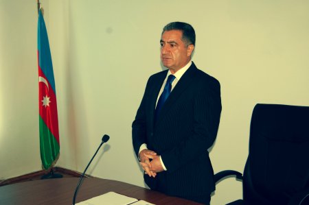 Beyləqan icra başçısı Vaqif Abdullayev qanun tanımır?