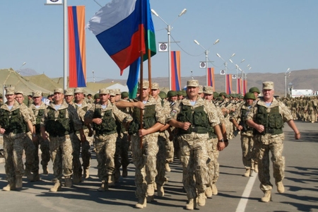 Ermənistandakı 102-ci hərbi baza təhlükəsi ciddiləşir