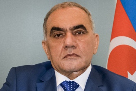 Nazirin “odlu çıxışından” sonra restoranına necə od “düşdü”... Nazirin “odlu çıxışından” sonra restoranına necə od “düşdü”...