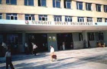 Sumqayıt Dövlət Universitetinin rektoru Elxan Hüseynovdan Mehriban xanım Əliyevaya ŞİKAYƏT - Ödənilən təhsil haqları universitetdə necə yoxa çıxır?