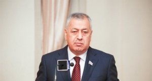 Vahid Əhmədov bir sıra nazirliklərin ləğvi anonsunu verdi