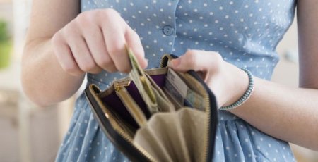 Mərkəzi Bank yeni məzənnəni açıqladı