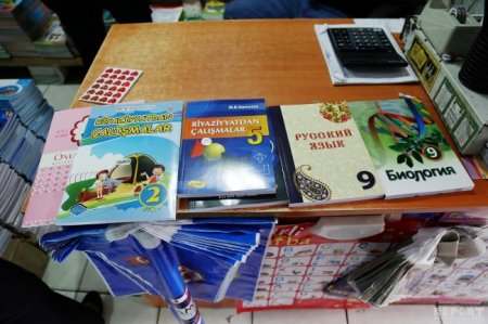 Dərsliklərimizi xaricilər hazırlasa, nə dəyişəcək? - “Yapışırlar dövlətin ətəyindən…”