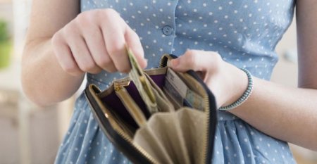 Mərkəzi Bank sabahın məzənnəsini açıqladı