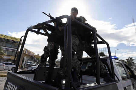 Meksikada silahlı hücum: 6 ölü