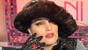 Elza Seyidcahandan YENİ ŞEİR: `Kimlər gəldi mən verdim`