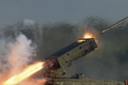 Cəbhədə gərgin gecə — Mövqelərimiz minaatan və haubitsalardan atəşə tutuldu Cəbhədə gərgin gecə — Mövqelərimiz minaatan və haubitsalardan atəşə tutuldu