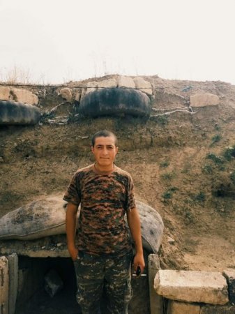 Qarabağda məhv edilən erməni əsgərin - Fotoları