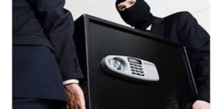 Yasamalda polis seyf oğruluğunun üstünü bir neçə saata açdı