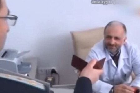 Rüşvətə görə həbs edilən baş həkim və xanım köməkçisİ azadlığa çıxdı - FOTOLAR